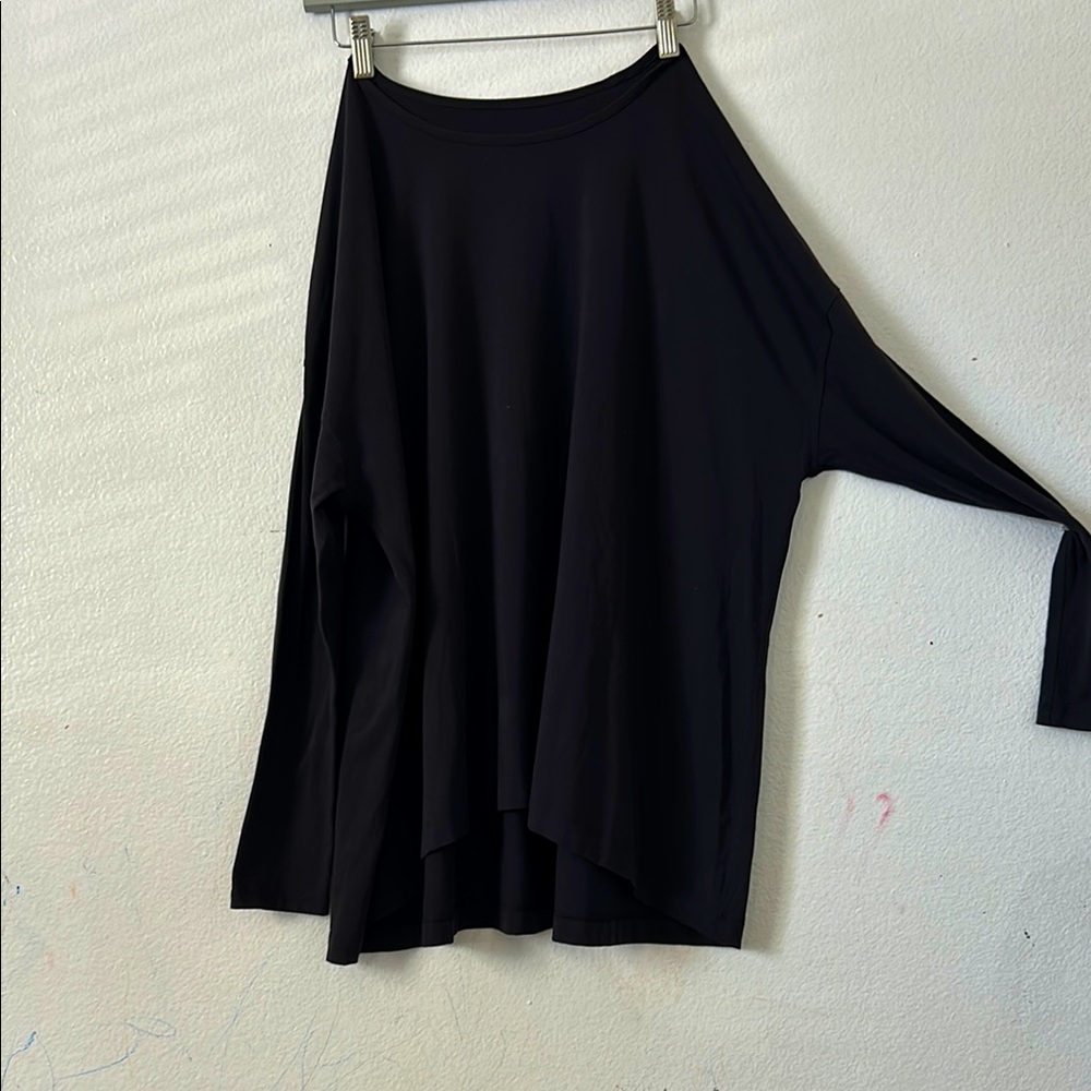 Lululemon black long sleeve